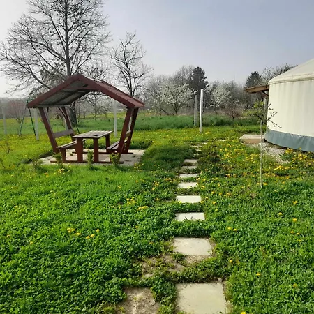 Szent Marton Jurtaszallas Zalakaros Koezeleben Luxury tent